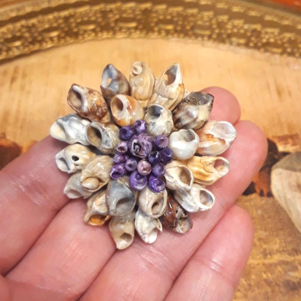 Vintage Handmade Seashells Brooch